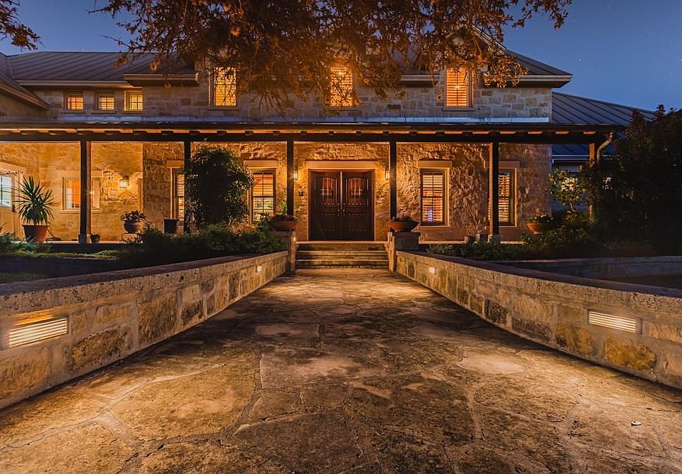 592 Homestead Dr, Fredericksburg, TX 78624 Zillow