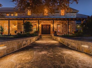 592 Homestead Dr, Fredericksburg, TX 78624