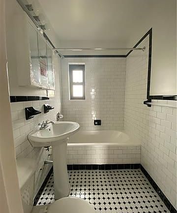 5th image of 2728 Henry Hudson Pkwy APT 82C
