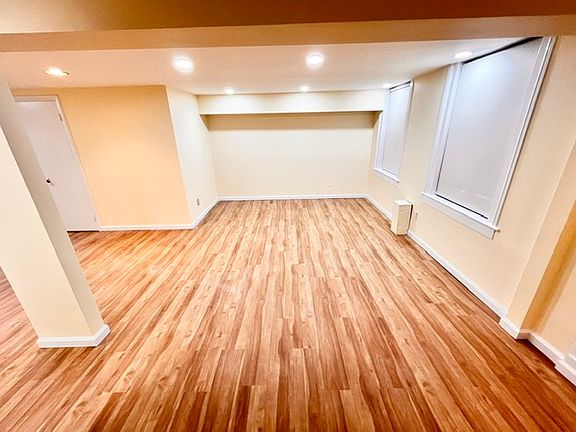 5th image of 407 Temple St #B