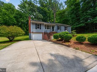 7012 Noah Dr, Fort Washington, MD 20744