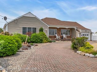 195 Helm Rd, Mantoloking, NJ 08738