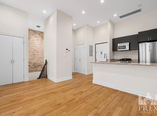 331 E 81st St APT 1R, New York, NY 10028
