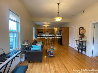 233 Boylston St #3UU, Brookline, MA 02445