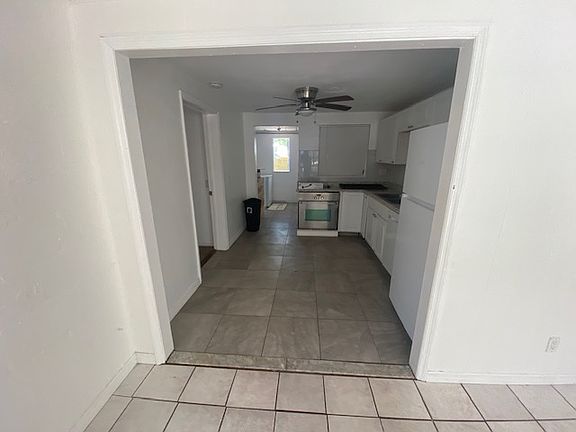 5th image of 1320 New York Ave