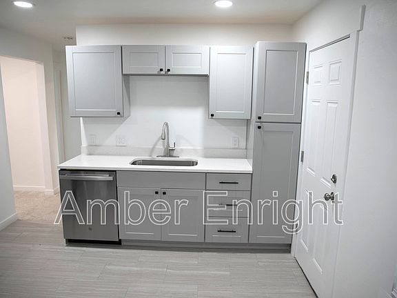 2nd image of 422 E Lambourne Ave Unit 2
