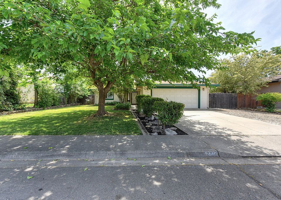 1st image of 2440 Doheny Ct
