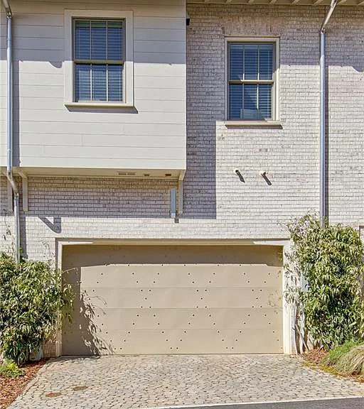 580 Heatherden Ave — Photo 37