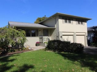 1268 Oakfield Dr N, Columbus, OH 43229