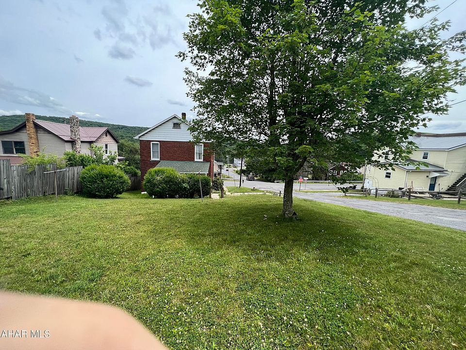 1296 Lloyd St, Nanty Glo, PA 15943 Zillow