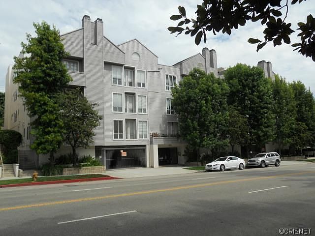 1st image of 1930 S Beverly Glen Blvd #P1
