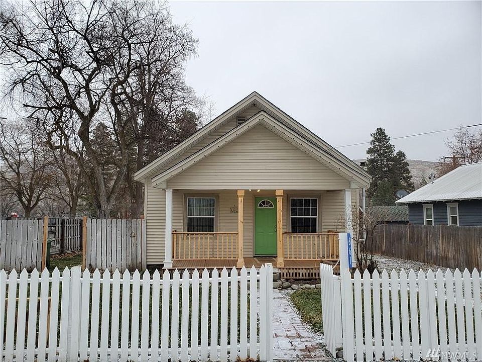 1st image of 661 1st Ave S
