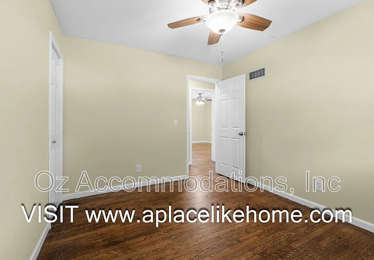 9514 Glenwood St — Photo 20