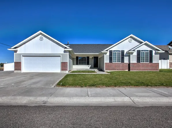 900 Oakwood Ave, Burley, ID 83318