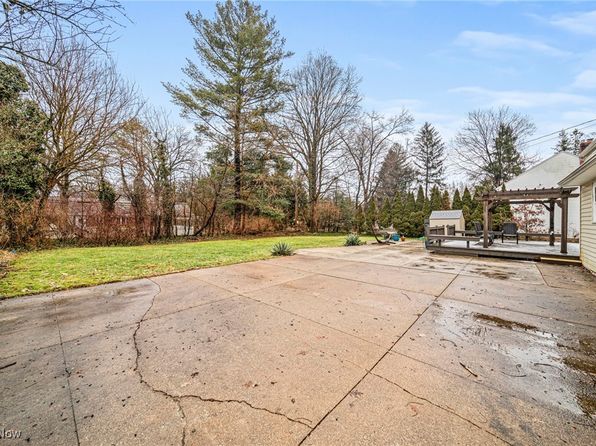 444 Hampshire Rd, Akron, OH 44313