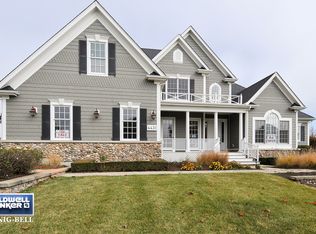 4431 White Ash Ln, Naperville, IL 60564