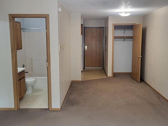 3rd image of 819 5th Ave S APT 106