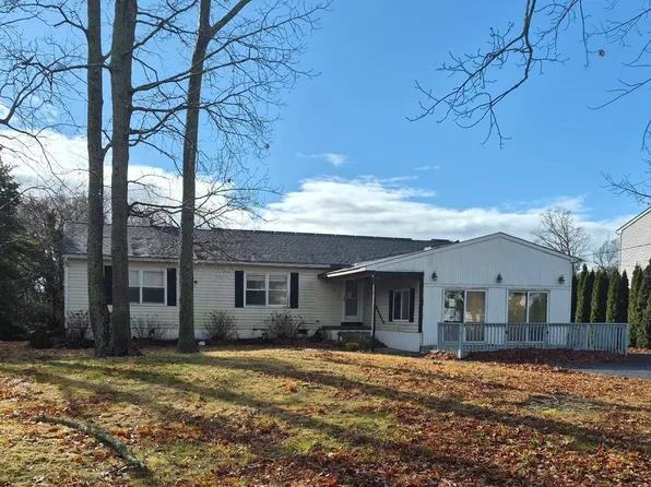 111 Davis Rd, Rio Grande, NJ 08242