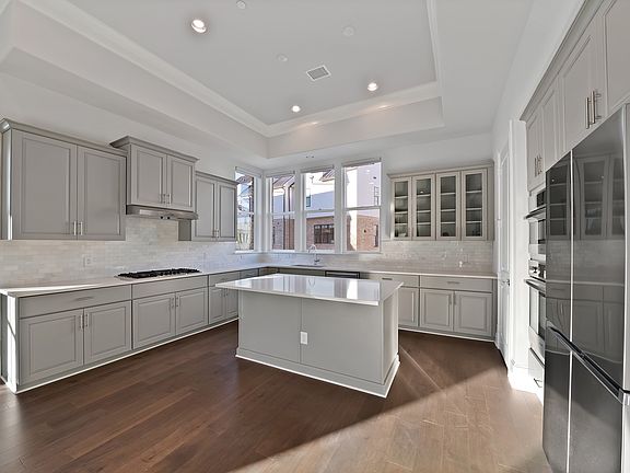 2nd image of 5437 Patterson St