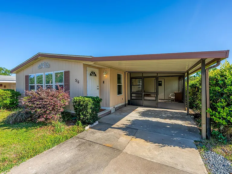 516 Jason Dr — Photo 3
