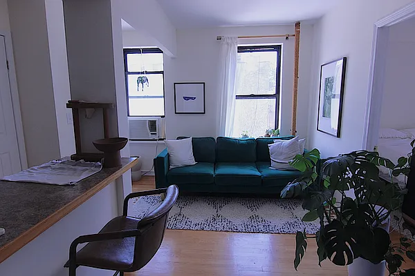 Rented by Compass | media 11