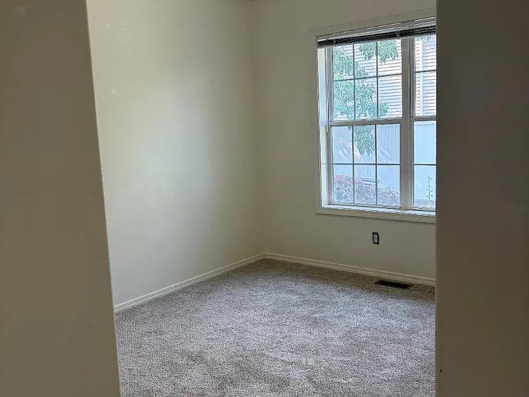 Unit Photo