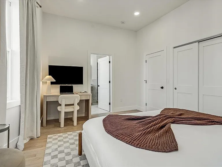 97-99 Zabriskie St #3R — Photo 22