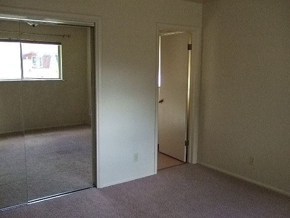 5th image of 2006 McKinzie Ave