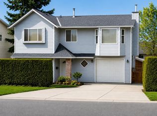 14318 68th Ave, Surrey, BC V3W2H4