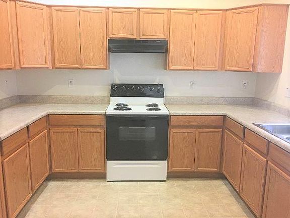 5th image of 8055 W Beck Ln