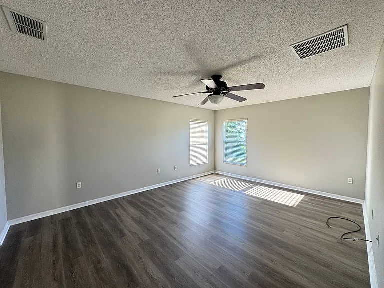 639 Bittern Ct — Photo 25