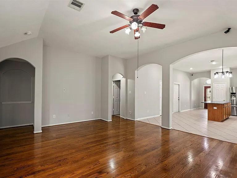 6907 Birnam Garden Ln — Photo 19