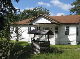 341 Tannenbaum Rd, Ravenel, SC 29470