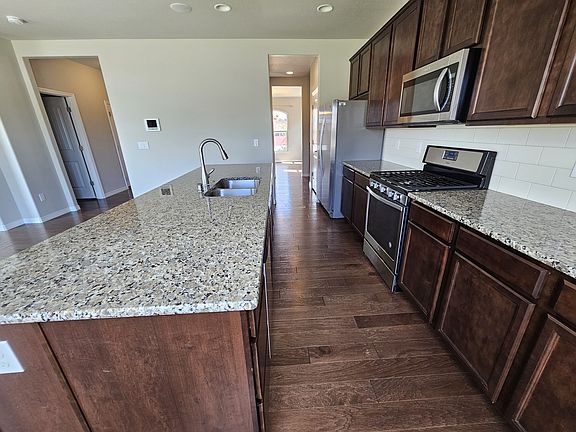 5th image of 6729 Black Saddle Dr
