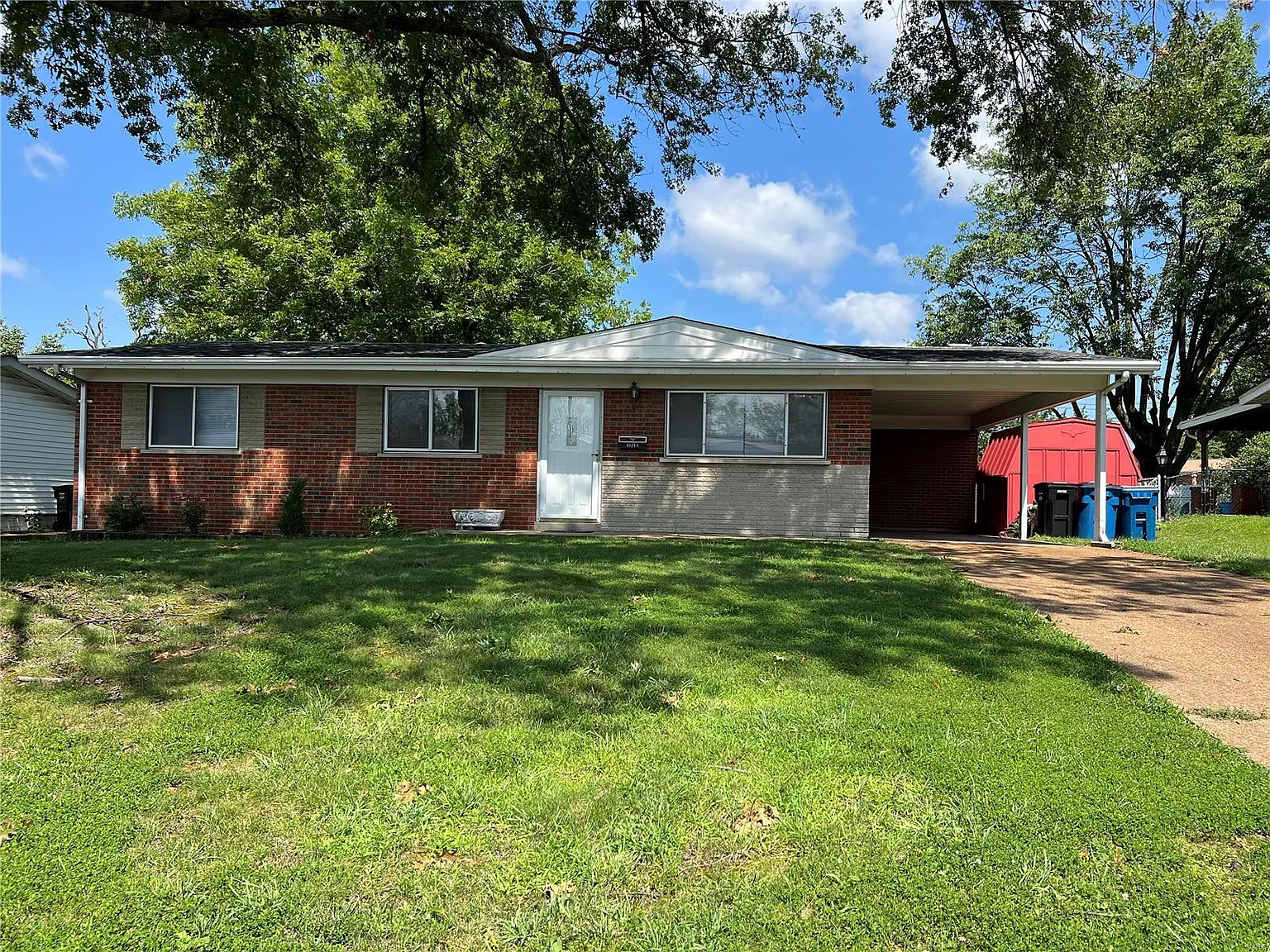 10215 Mullally Dr photo 1