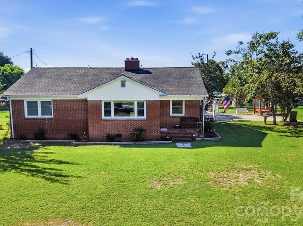 1821 Overbrook Rd, Kershaw, SC 29067