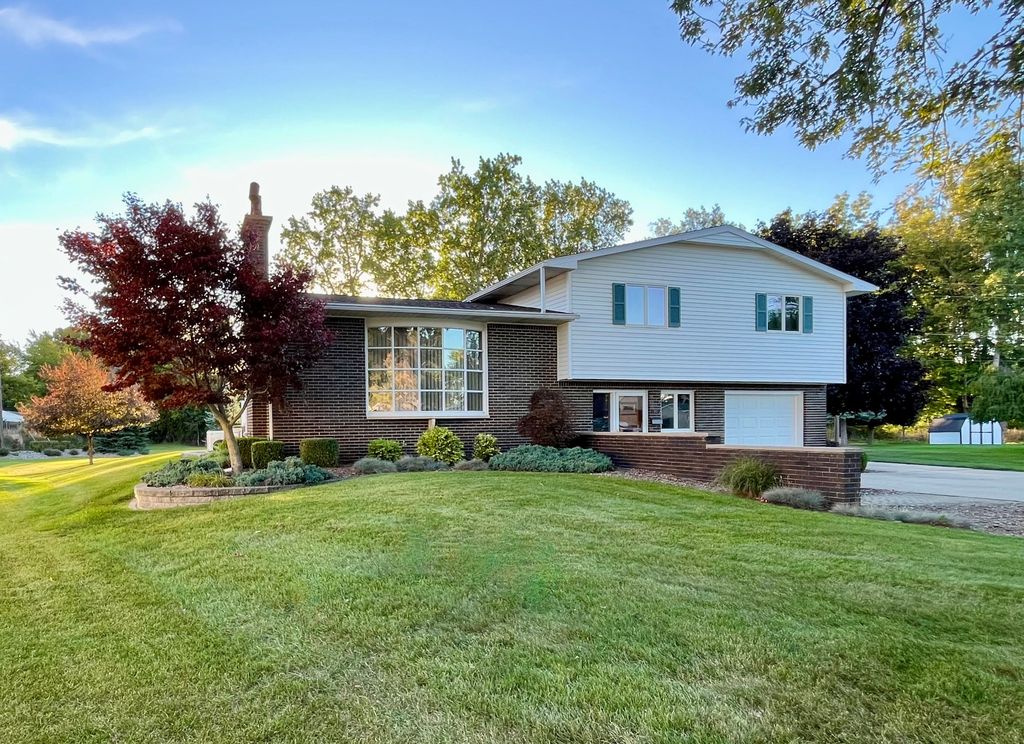251 Weitzel Dr - Property Image