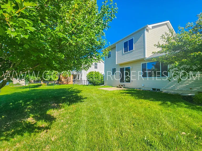 575 SE Melrose Dr — Photo 31