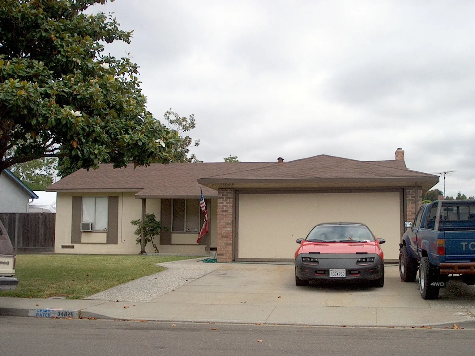 34826 Lilac St photo 1