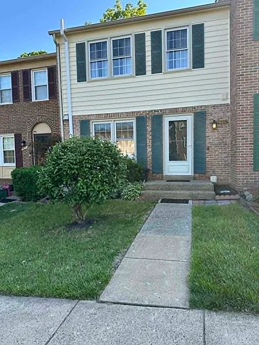 2913 Seminole Rd Photo 1