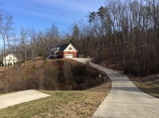 171 Jalopy Ridge Dr, Ringgold, GA 30736