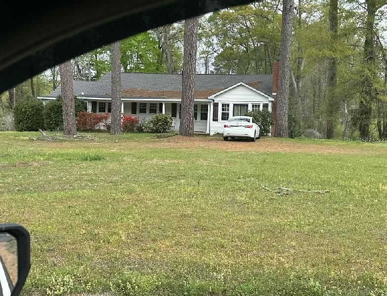 2nd image of 504 E Main St