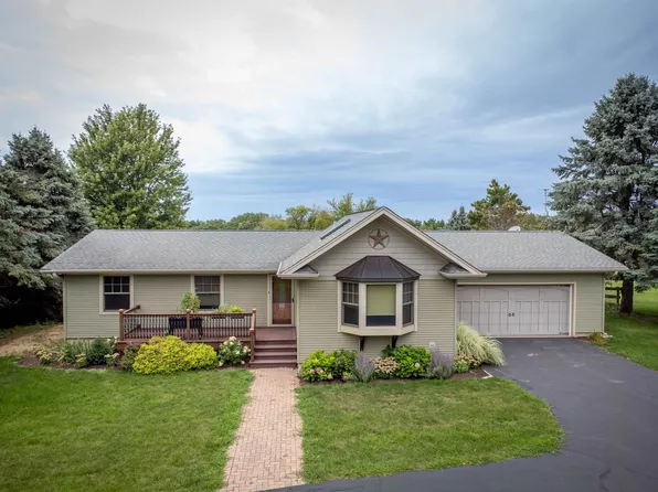 28-70 Lake Carroll Blvd, Lanark, IL 61046