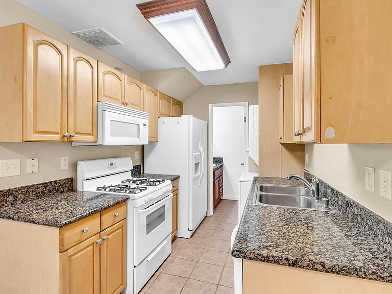 4373 McClintock St #A — Photo 7