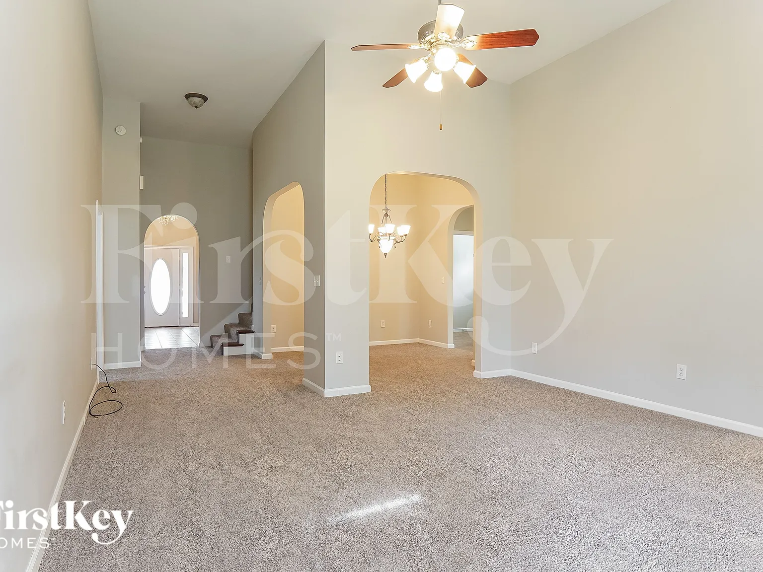 4 bed, 2.0 bath, 1784 sqft, $2,090 — Photo 2
