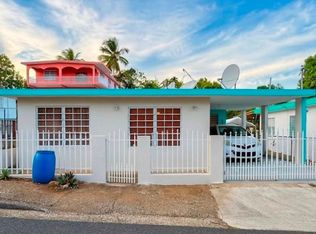 Calle Los Millones, Barceloneta, PR 00617