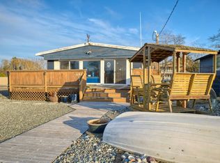686 Freeman Ln, Point Roberts, WA 98281