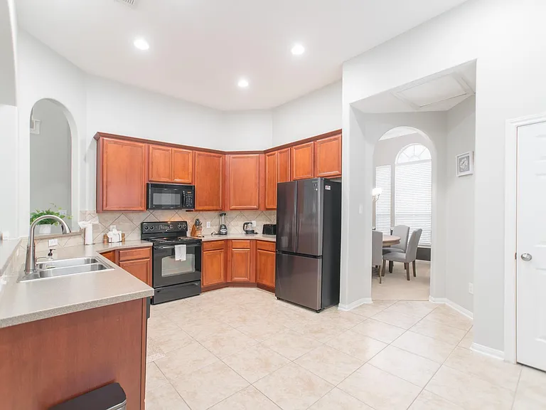 27 Gilmore Grove Pl — Photo 15
