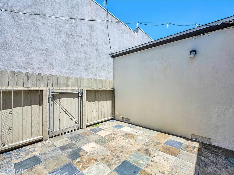 544 Glenneyre St #7 — Photo 14