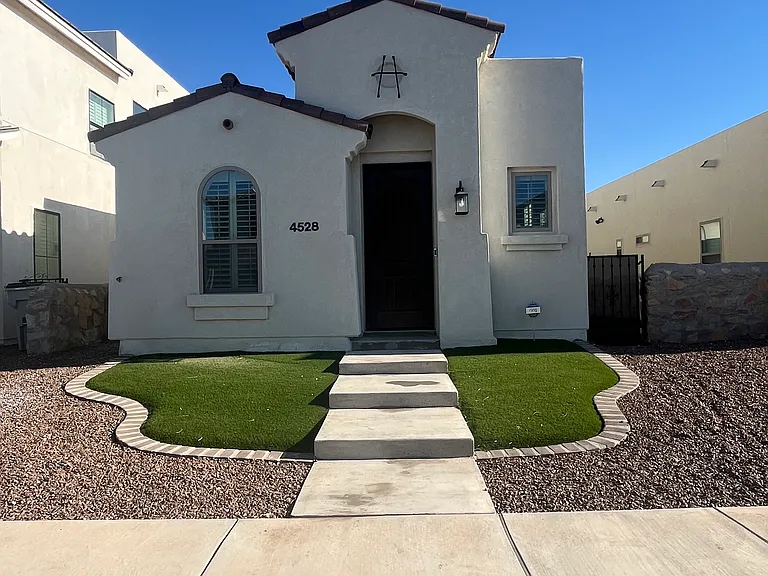 4528 Mark Avizo St — Photo 5